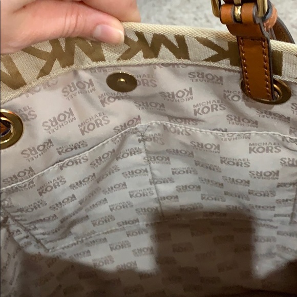 Michael Kor Tote - Picture 6 of 9